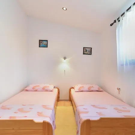 Fuer 4 Personen Ca 45 Qm In Liznjan, Istrien Suedkueste Von Istrien *